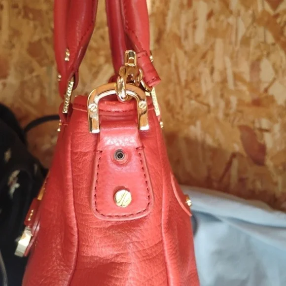 Tory Burch Amanda Classic Hobo – Red Pebbled Leather - Picture 14 of 16